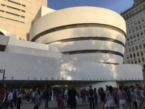 【NY観光】グッゲンハイム美術館 (Guggenheim Museum) 完全ガイド｜見どころ・行き方・お得なチケットまで徹底解説